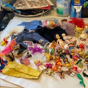 Mixed Lot Mini Dolls & Accessories – LOL Surprise, Barbie, Polly Pocket, Disney